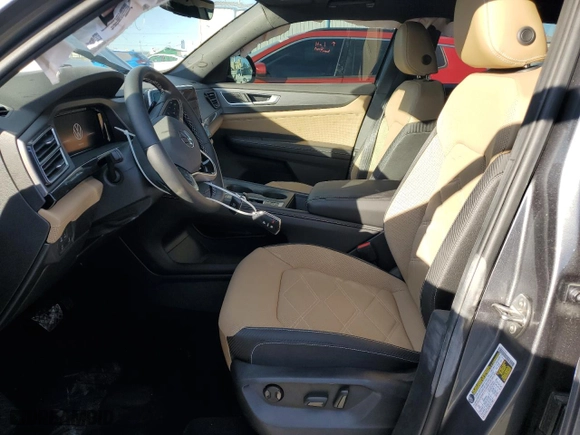 2024 Volkswagen Atlas Cross Sport 2.0T SE with VIN 1V2DE2CA3RC244772, listed as a Copart auction lot 81523574 with 7,369 mi miles and Salvage Title. Bid and sale history available at carsss.com. Image 7.