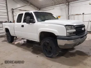 2006 Chevrolet Silverado 1500 LT3 with VIN 2GCEK19B361105221, listed as a IAAI auction lot 41359507 with 130,308 mi miles and . Bid and sale history available at DreamBid. Image 1.