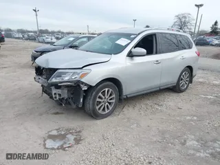 2015 Nissan Pathfinder S with VIN 5N1AR2MM6FC652630, listed as a IAAI auction lot 41423276 with 166,202 mi miles. Bid and sale history available at carsss.com. Image 19.