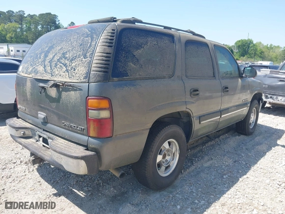 2001 Chevrolet Tahoe LS with VIN 1GNEK13T91J141616, listed as a IAAI auction lot 41951355 with 156,077 mi miles. Bid and sale history available at carsss.com. Image 4.