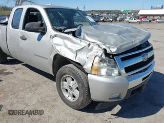 2009 Chevrolet Silverado 1500 LT with VIN 1GCEK29J29Z238478, listed as a IAAI auction lot 41838442 with 156,947 mi miles. Bid and sale history available at carsss.com. Image 6.