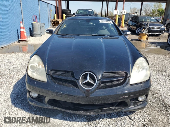 2005 Mercedes-Benz SLK 230/320 z VIN WDBWK56F55F038873, wystawiony jako Copart lot #46982825 z przebiegiem 169 826 mil mil oraz Szkoda całkowita • Salvage title. Historia ofert i sprzedaży dostępna na DreamBid. Obrazek 5.