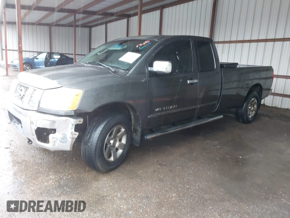 2008 Nissan Titan SE with VIN 1N6BA06F08N332422, listed as a IAAI auction lot 41557137 with 204,735 mi miles and . Bid and sale history available at DreamBid. Image 2.