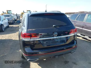 2022 Volkswagen Atlas SE with VIN 1V2KR2CA6NC532226, listed as a IAAI auction lot 42244894 with 33,767 mi miles and . Bid and sale history available at DreamBid. Image 16.