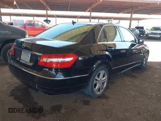 2010 Mercedes-Benz E-Class E 350 Luxury with VIN WDDHF5GB4AA034028, listed as a IAAI auction lot 42044612 with 202,113 mi miles. Bid and sale history available at carsss.com. Image 4.