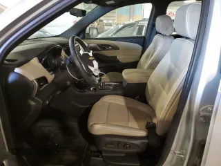 2022 Chevrolet Traverse Premier z VIN 1GNEVKKW7NJ157876, wystawiony jako Copart lot #88683885 z przebiegiem 28 459 mil mil oraz Szkoda całkowita • Salvage title. Historia ofert i sprzedaży dostępna na DreamBid. Obrazek 7.
