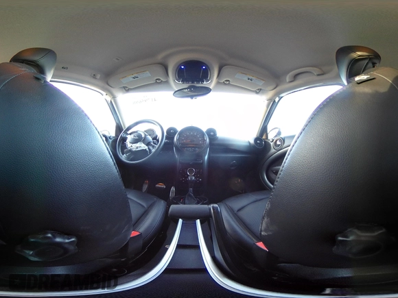 2015 MINI Cooper Countryman S with VIN WMWZC5C50FWP42324, listed as a IAAI auction lot 41795698 with 95,746 mi miles. Bid and sale history available at carsss.com. Image 18.