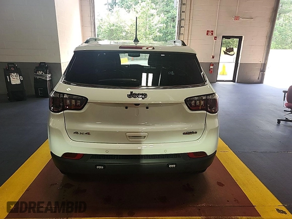 2022 Jeep Compass Latitude с VIN 3C4NJDBB9NT205917, выставлен на аукционе IAAI как лот 42621255 с пробегом 15 841 миль миль и . История ставок и продаж доступна на DreamBid. Изображение 8.
