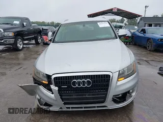 2010 Audi Q5 Premium with VIN WA1CKAFP0AA092895, listed as a IAAI auction lot 40445576 with 152,659 mi miles. Bid and sale history available at carsss.com. Image 12.