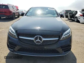 2019 Mercedes-Benz C 300 z VIN WDDWJ8EBXKF776237, wystawiony jako Copart lot #62342065 z przebiegiem 55 031 mil mil oraz Szkoda całkowita • Salvage title. Historia ofert i sprzedaży dostępna na DreamBid. Obrazek 5.