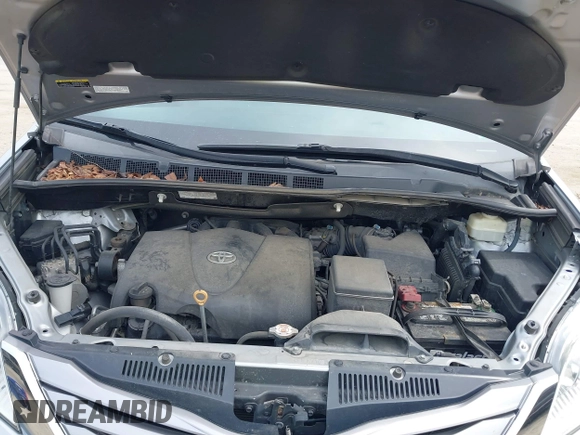 2017 Toyota Sienna XLE with VIN 5TDDZ3DC4HS164017, listed as a IAAI auction lot 41983055 with 90,702 mi miles and . Bid and sale history available at DreamBid. Image 10.