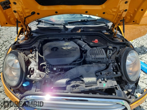 2015 MINI Hardtop z VIN WMWXM5C50F3A57281, wystawiony jako Copart lot #64920085 z przebiegiem 125 537 mil mil oraz Szkoda całkowita • Salvage title. Historia ofert i sprzedaży dostępna na DreamBid. Obrazek 11.