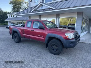2006 Toyota Tacoma z VIN 5TEUU42N36Z153485, wystawiony jako IAAI lot #42809038 z przebiegiem 276 825 mil mil oraz . Historia ofert i sprzedaży dostępna na DreamBid. Obrazek 1.