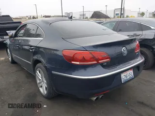 2013 Volkswagen CC Sport Plus z VIN WVWBP7AN4DE550513, wystawiony jako IAAI lot #42417922 z przebiegiem Nie podano mil oraz . Historia ofert i sprzedaży dostępna na DreamBid. Obrazek 3.