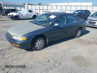 1997 Honda Accord Value with VIN 1HGCD5680VA148728, listed as a IAAI auction lot 41011149 with 198,773 mi miles and . Bid and sale history available at carsss.com. Image 17.