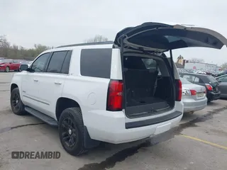 2016 Chevrolet Tahoe LT z VIN 1GNSKBKC8GR325630, wystawiony jako IAAI lot #41939244 z przebiegiem 177 948 mil mil oraz . Historia ofert i sprzedaży dostępna na DreamBid. Obrazek 3.
