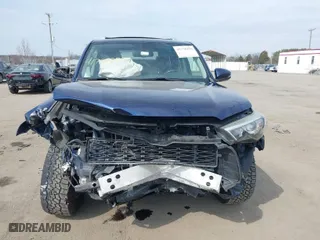 2016 Toyota 4Runner Limited with VIN JTEBU5JR6G5358249, listed as a IAAI auction lot 41770324 with 261,950 mi miles. Bid and sale history available at carsss.com. Image 12.
