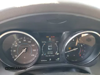 2016 Jaguar XF 35t Premium with VIN SAJBD4BV8GCY06272, listed as a Copart auction lot 72278994 with 87,824 mi miles and Salvage Title. Bid and sale history available at carsss.com. Image 9.