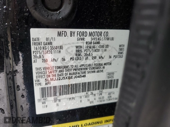 2011 Lincoln Navigator with VIN 5LMJJ2J5XBEJ04548, listed as a Copart auction lot 52440525 with 266,999 mi miles and Salvage title. Bid and sale history available at DreamBid. Image 13.