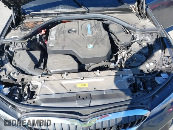 2022 BMW 3 Series 330e with VIN 3MW5P7J05N8C77293, listed as a IAAI auction lot 41322532 with 1 mi miles. Bid and sale history available at carsss.com. Image 10.