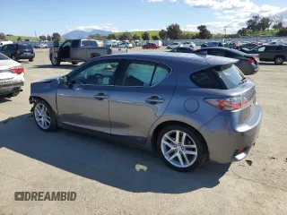 2016 Lexus CT 200h z VIN JTHKD5BH3G2276800, wystawiony jako Copart lot #49264825 z przebiegiem 82 841 mil mil oraz Szkody całkowita. Historia ofert i sprzedaży dostępna na DreamBid. Obrazek 2.