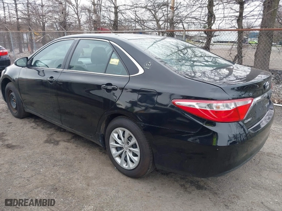 2015 Toyota Camry Hybrid LE with VIN 4T1BD1FK7FU163723, listed as a IAAI auction lot 41886718 with 432,925 mi miles. Bid and sale history available at carsss.com. Image 3.