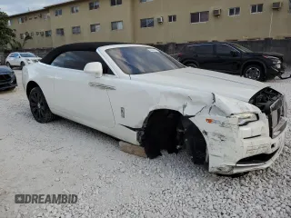 2016 Rolls-Royce Dawn z VIN SCA666D51GU102208, wystawiony jako Copart lot #83388274 z przebiegiem 25 930 mil mil oraz Szkody całkowita. Historia ofert i sprzedaży dostępna na DreamBid. Obrazek 4.