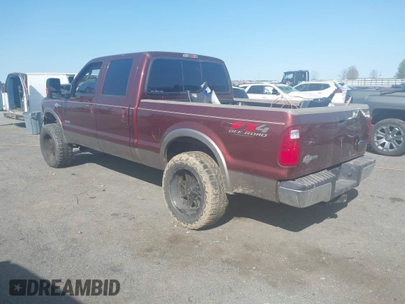 2006 Ford F-250 XL z VIN 1FTSW21P56EB45285, wystawiony jako IAAI lot #41897760 z przebiegiem 260 044 mil mil oraz . Historia ofert i sprzedaży dostępna na DreamBid. Obrazek 3.
