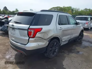 2017 Ford Explorer XLT z VIN 1FM5K8D80HGA02103, wystawiony jako IAAI lot #42288779 z przebiegiem 209 401 mil mil oraz . Historia ofert i sprzedaży dostępna na DreamBid. Obrazek 6.
