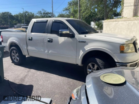 2007 Ford F-150 XLT with VIN 1FTPW12V87FB35617, listed as a IAAI auction lot 41970910 with 244,784 mi miles. Bid and sale history available at carsss.com. Image 1.