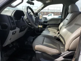 2019 Ford F-150 XL with VIN 1FTMF1CB8KKC86738, listed as a Copart auction lot 43762495 with 37,483 mi miles and Clean title. Bid and sale history available at DreamBid. Image 7.