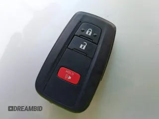 2021 Toyota C-HR LE z VIN JTNKHMBX6M1110579, wystawiony jako IAAI lot #42166873 z przebiegiem 39 759 mil mil oraz . Historia ofert i sprzedaży dostępna na DreamBid. Obrazek 11.