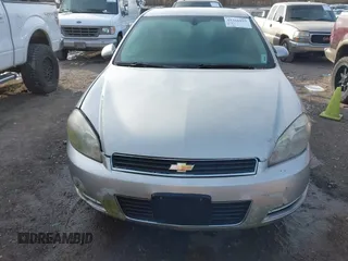 2007 Chevrolet Impala Police Pkg Police Pkg 9C1 with VIN 2G1WS55R279379956, listed as a IAAI auction lot 41360893 with 221,477 mi miles. Bid and sale history available at carsss.com. Image 12.