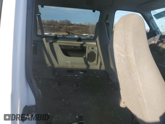 2006 Ford Econoline Passenger XL with VIN 1FBSS31L36DA88383, listed as a Copart auction lot 82373423 with 146,466 mi miles and Salvage Title. Bid and sale history available at carsss.com. Image 11.