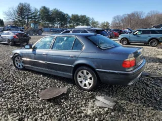 2001 BMW 7 Series 740iL with VIN WBAGH83491DP25351, listed as a Copart auction lot 46462335 with 0 mi miles and Salvage Title. Bid and sale history available at carsss.com. Image 2.