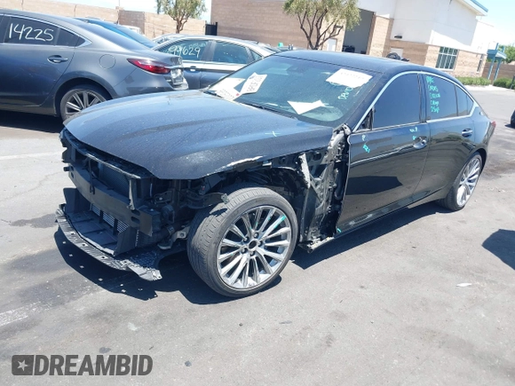 2020 Cadillac CT5 Premium Luxury with VIN 1G6DN5RKXL0111392, listed as a IAAI auction lot 42322249 with 39,182 mi miles and . Bid and sale history available at DreamBid. Image 6.