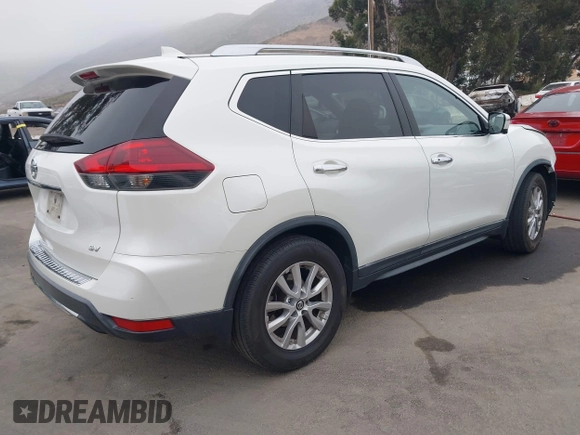 2018 Nissan Rogue SV with VIN KNMAT2MT7JP593232, listed as a IAAI auction lot 42141416 with 34,373 mi miles and . Bid and sale history available at carsss.com. Image 4.