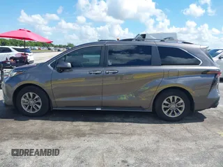 2023 Toyota Sienna XLE с VIN 5TDYSKFC4PS076631, выставлен на аукционе IAAI как лот 42527538 с пробегом 20 123 миль миль и . История ставок и продаж доступна на DreamBid. Изображение 14.
