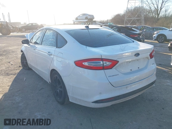 2013 Ford Fusion SE with VIN 3FA6P0H78DR132457, listed as a IAAI auction lot 41381922 with 165,721 mi miles. Bid and sale history available at carsss.com. Image 3.
