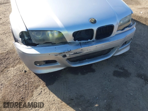 2001 BMW 3 Series 330i with VIN WBAAV53481JS96119, listed as a IAAI auction lot 41170028 with 244,973 mi miles. Bid and sale history available at carsss.com. Image 6.