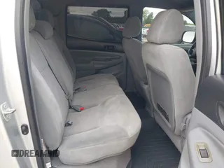 2007 Toyota Tacoma PreRunner z VIN 3TMJU62N37M033683, wystawiony jako IAAI lot #42383346 z przebiegiem 138 683 mil mil oraz . Historia ofert i sprzedaży dostępna na DreamBid. Obrazek 8.