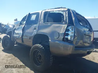2012 Chevrolet Tahoe LT with VIN 1GNSKBE09CR100385, listed as a IAAI auction lot 41743325 with 185,174 mi miles and . Bid and sale history available at DreamBid. Image 3.