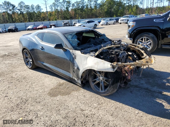 2020 Chevrolet Camaro 1LT with VIN 1G1FB1RX1L0130943, listed as a Copart auction lot 84228614 with NaN miles and Salvage Title. Bid and sale history available at carsss.com. Image 4.