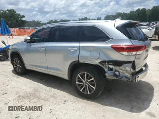 2018 Toyota Highlander SE with VIN 5TDKZRFH2JS264593, listed as a Copart auction lot 64802545 with 87,579 mi miles and Salvage title. Bid and sale history available at DreamBid. Image 2.