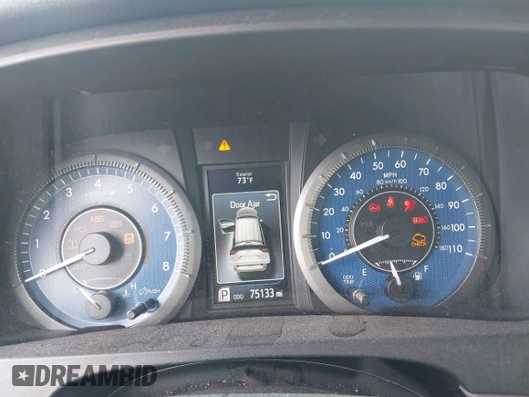 2015 Toyota Sienna XLE with VIN 5TDYK3DC9FS532310, listed as a IAAI auction lot 41990553 with 75,133 mi miles and . Bid and sale history available at DreamBid. Image 7.