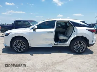 2024 Lexus RX 350h с VIN 2T2BBMCA1RC053450, выставлен на аукционе IAAI как лот 42487966 с пробегом 4 998 миль миль и . История ставок и продаж доступна на DreamBid. Изображение 15.