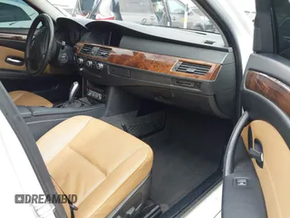 2010 BMW 5 Series 528i with VIN WBANU5C53AC460104, listed as a IAAI auction lot 42136658 with 107,031 mi miles and . Bid and sale history available at carsss.com. Image 5.