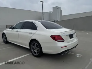 2020 Mercedes-Benz E-Class E 350 with VIN WDDZF8EB9LA728404, listed as a Copart auction lot 54745375 with 33,812 mi miles and Clean Title. Bid and sale history available at carsss.com. Image 3.