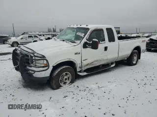 2003 Ford Super Duty F-250 XL with VIN 1FTNX21P93ED30638, listed as a Copart auction lot 84516384 with 198,106 mi miles and Salvage Title. Bid and sale history available at carsss.com. Image 1.