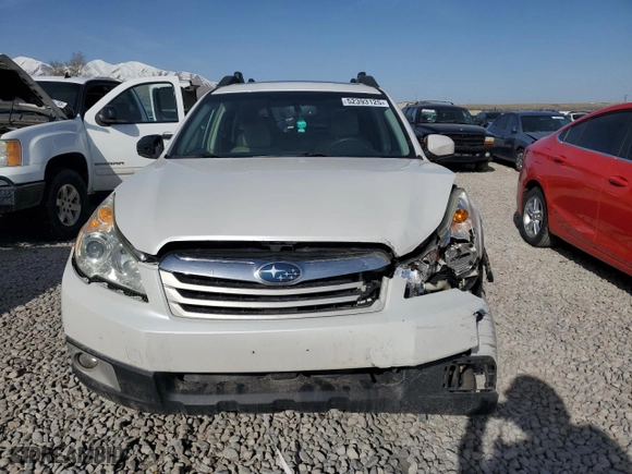 2011 Subaru Outback 2.5i Prem AWP/Pwr Moon with VIN 4S4BRBGC6B3315084, listed as a Copart auction lot 52393125 with 194,730 mi miles and Salvage Title. Bid and sale history available at carsss.com. Image 5.